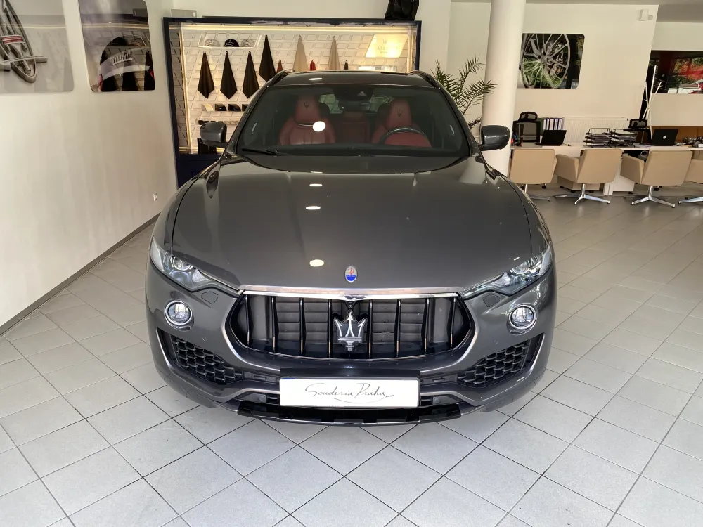 Maserati Levante foto 2