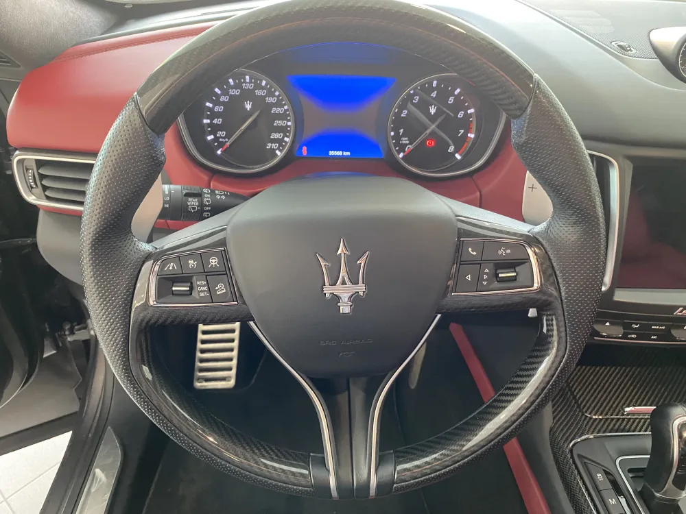 Maserati Levante foto 16