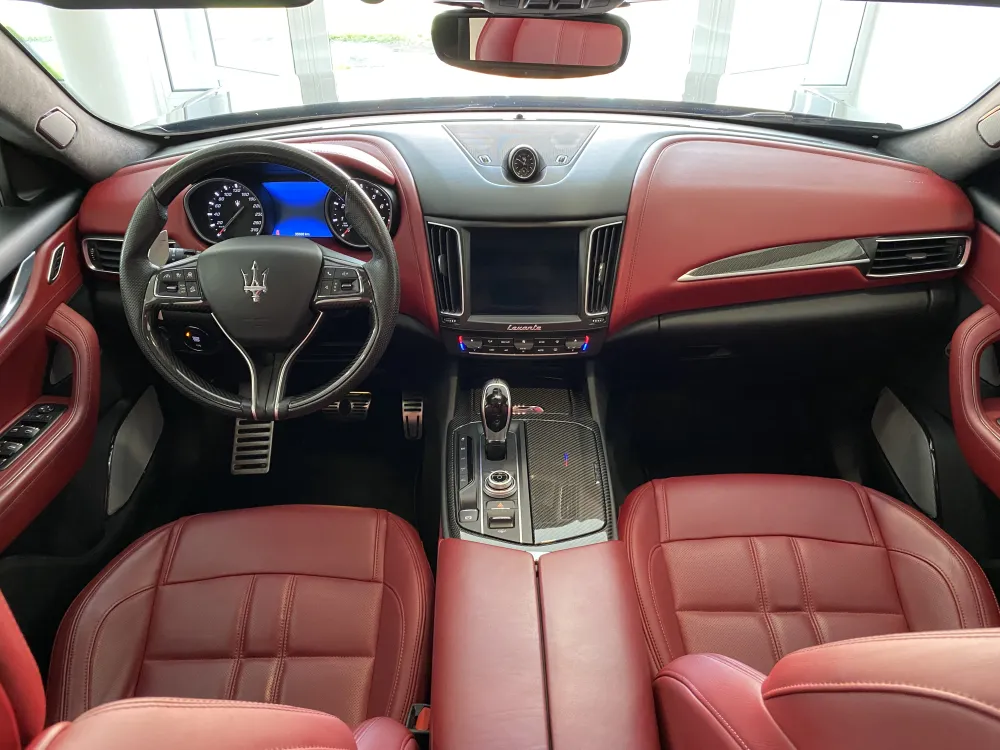 Maserati Levante foto 17