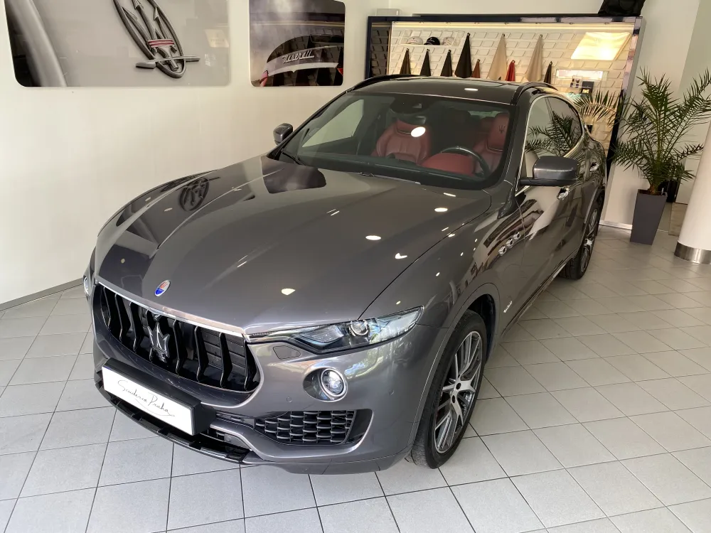 Maserati Levante foto 1