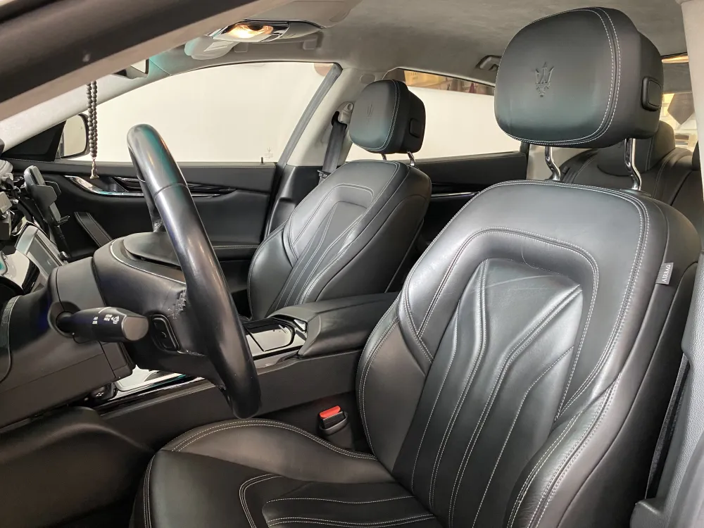 Maserati Quattroporte foto 10