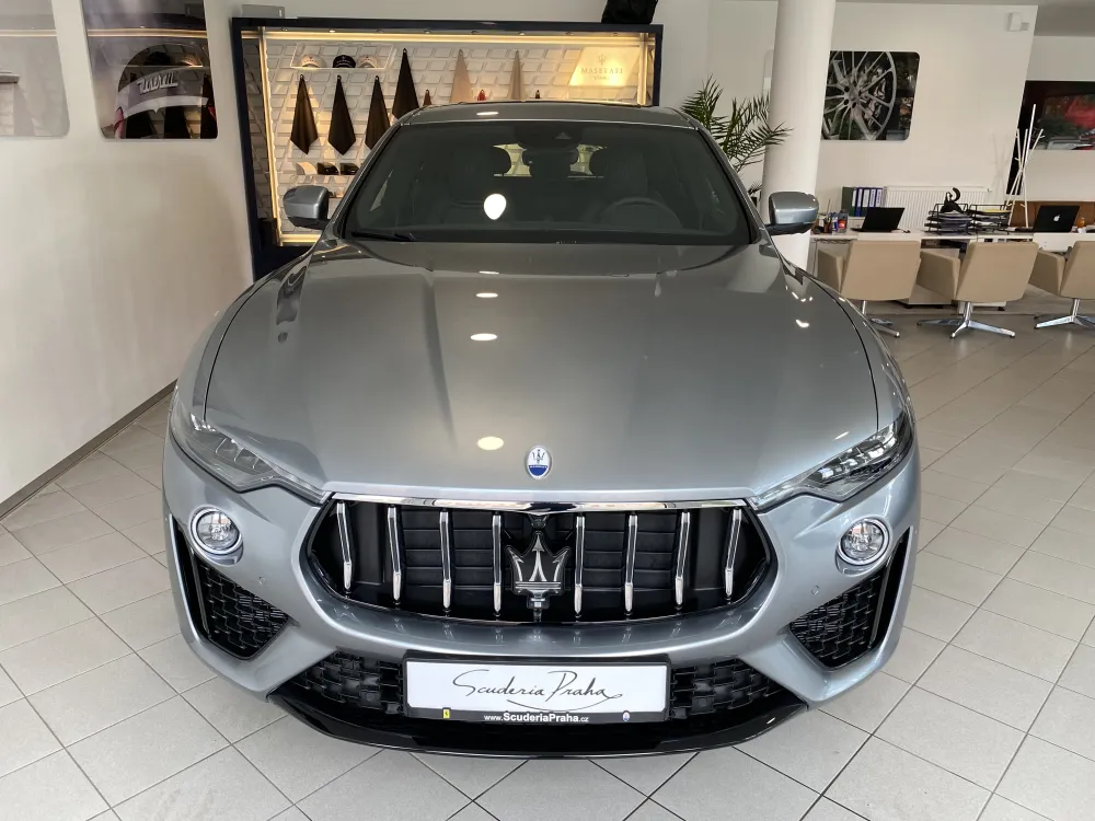 Maserati Levante foto 2