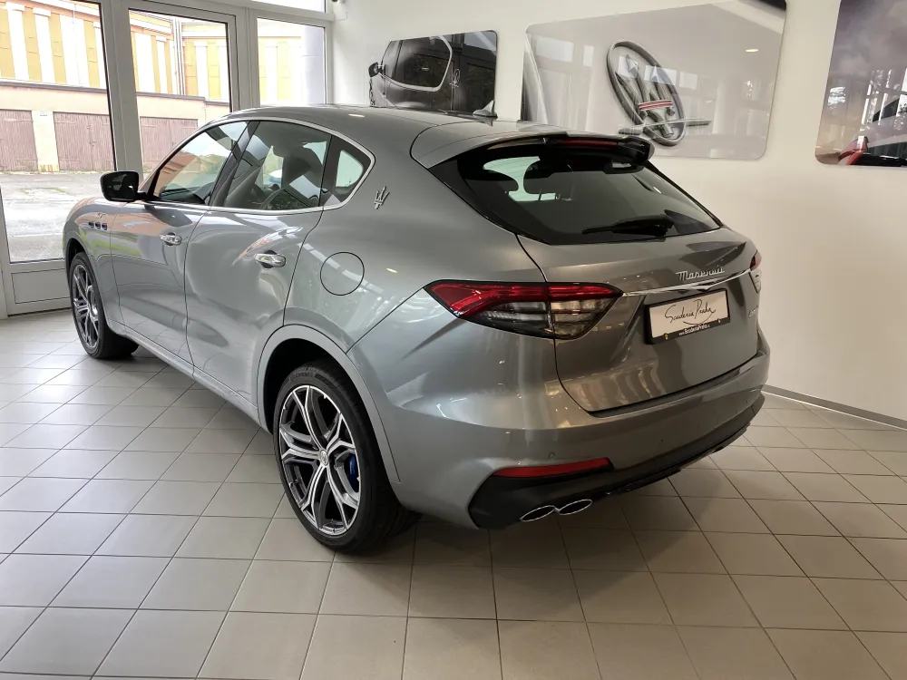 Maserati Levante foto 6