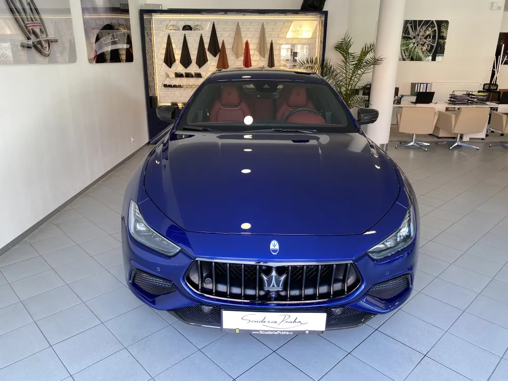 Maserati Ghibli foto 2