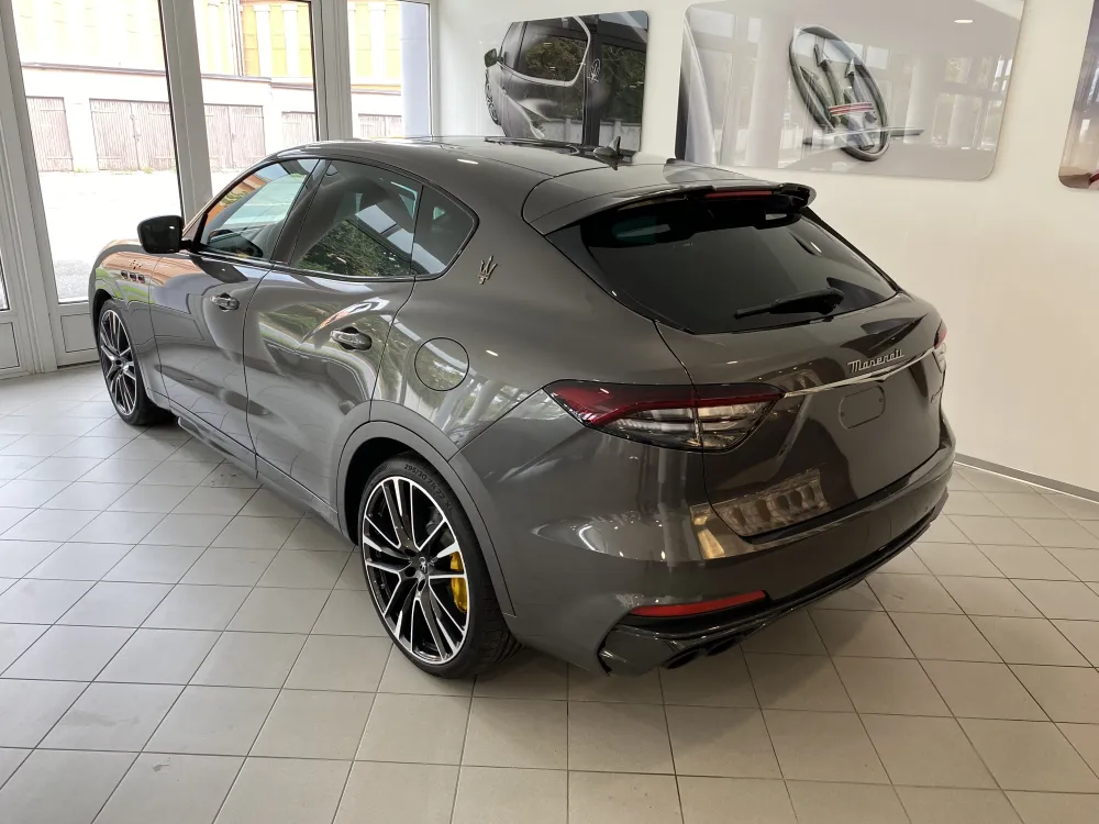 Maserati Levante foto 6