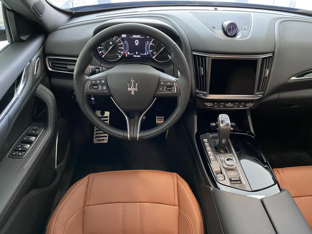 Maserati Levante foto 13
