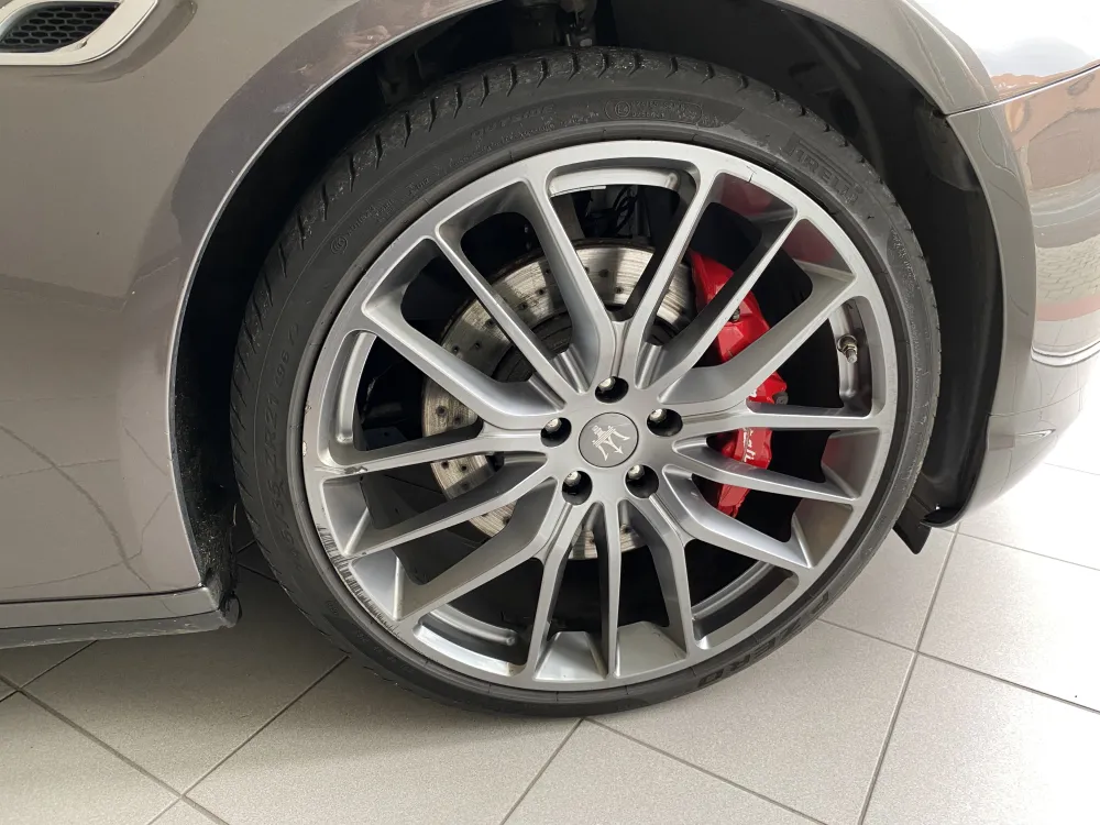 Maserati Quattroporte foto 18