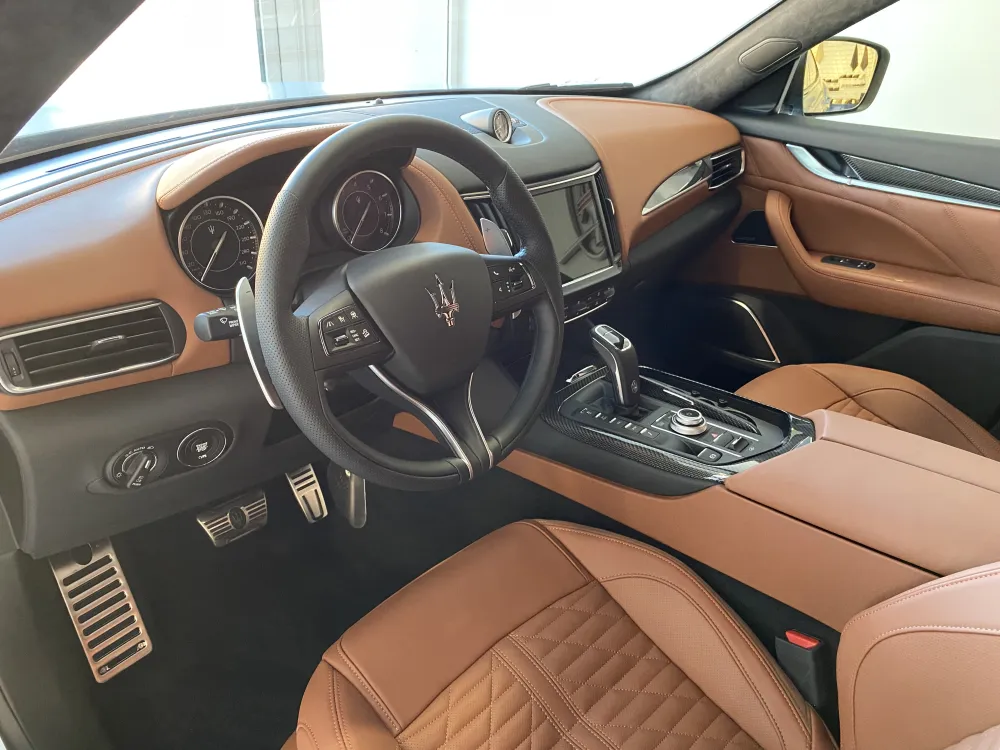 Maserati Levante foto 9