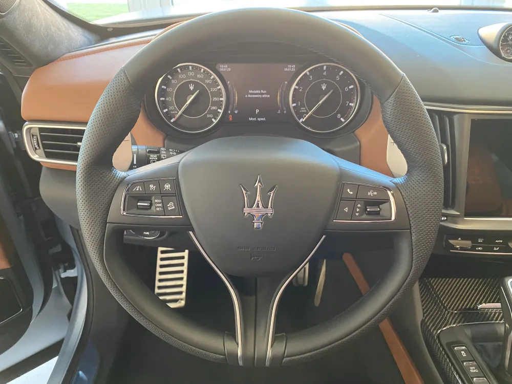 Maserati Levante foto 15