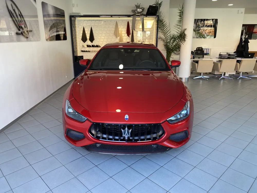 Maserati Ghibli foto 2