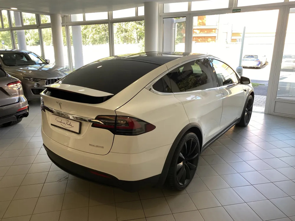 Tesla Model X PERFORMANCE - Raven / Ludicrous Mode foto 5