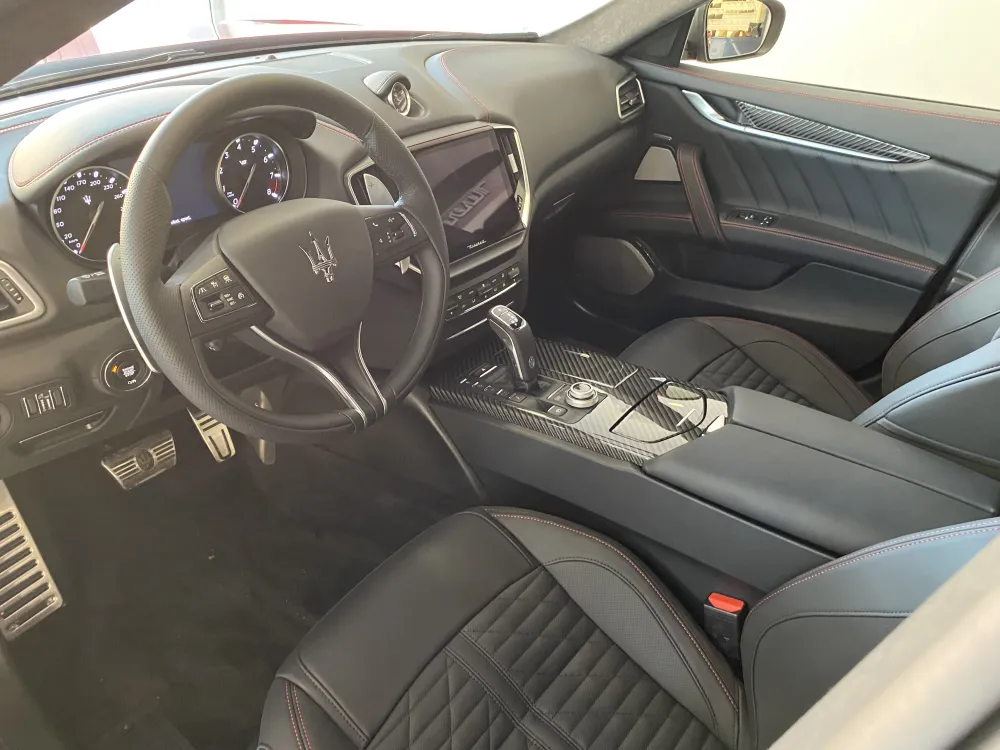 Maserati Ghibli foto 11