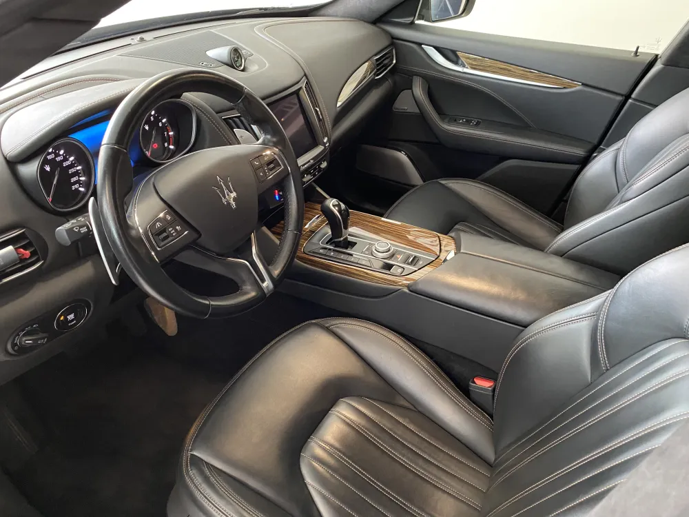 Maserati Levante foto 8