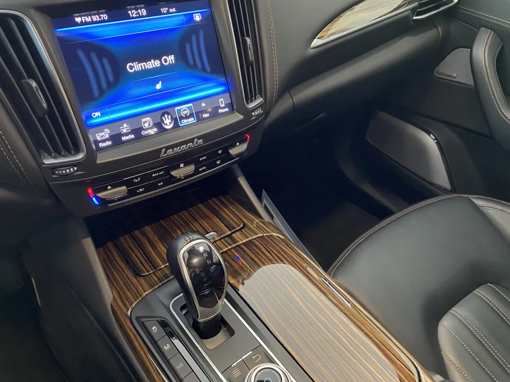 Maserati Levante foto 14