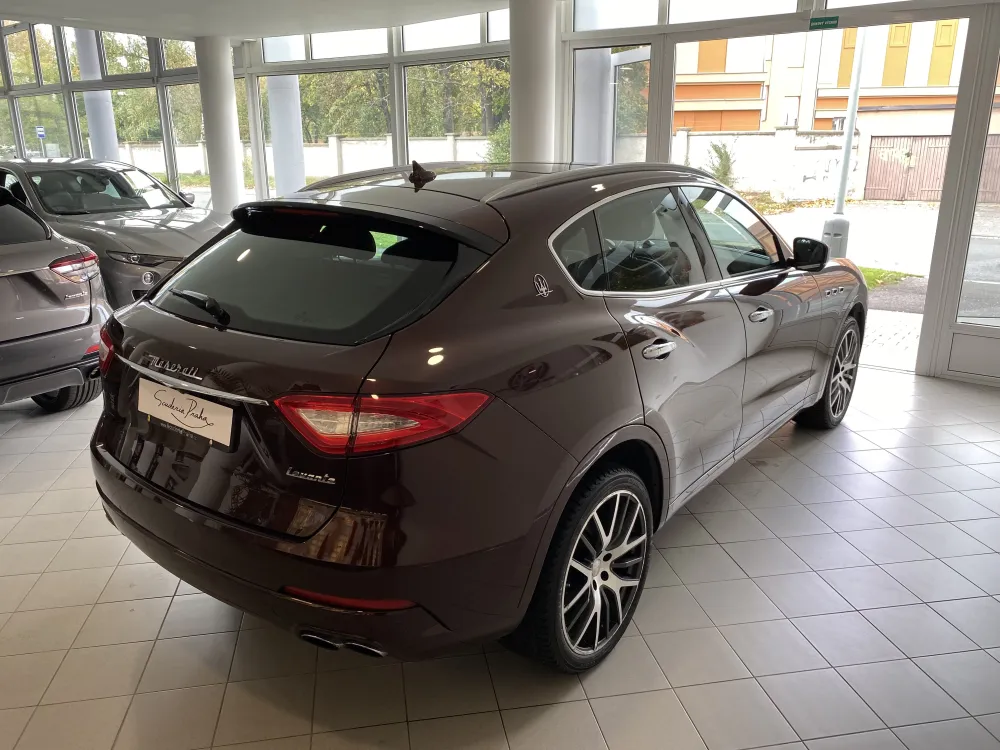 Maserati Levante foto 6
