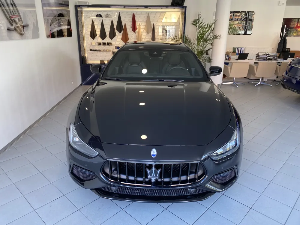 Maserati Ghibli foto 2