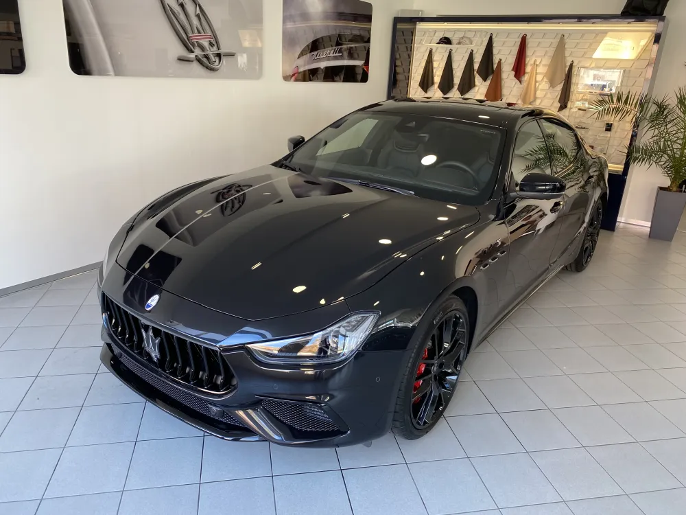 Maserati Ghibli foto 1