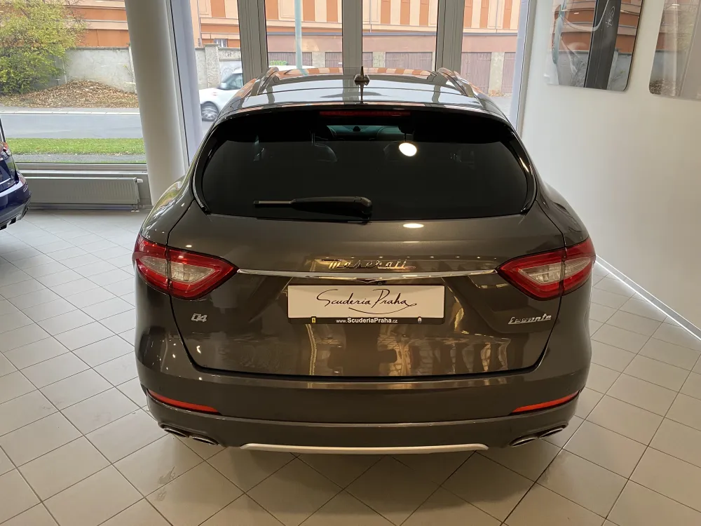 Maserati Levante foto 7