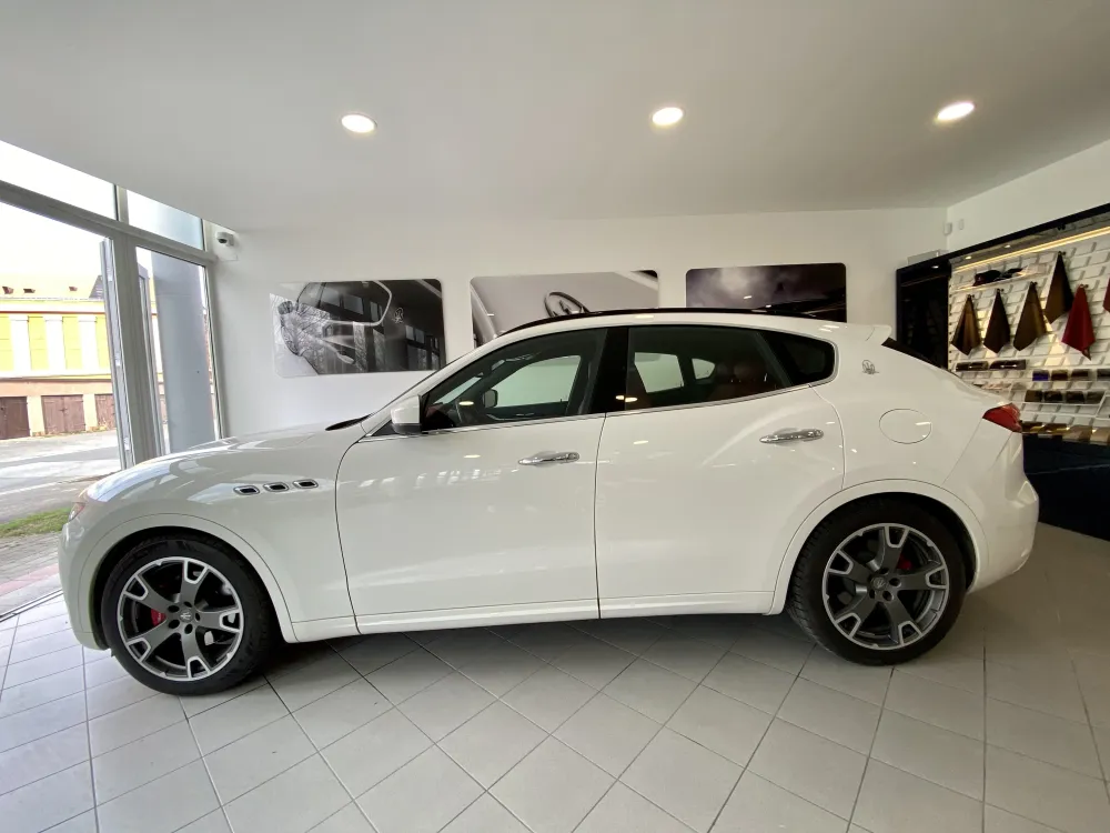 Maserati Levante foto 4