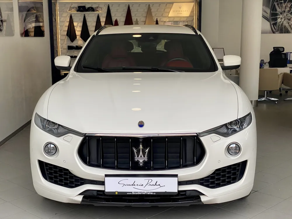 Maserati Levante foto 2
