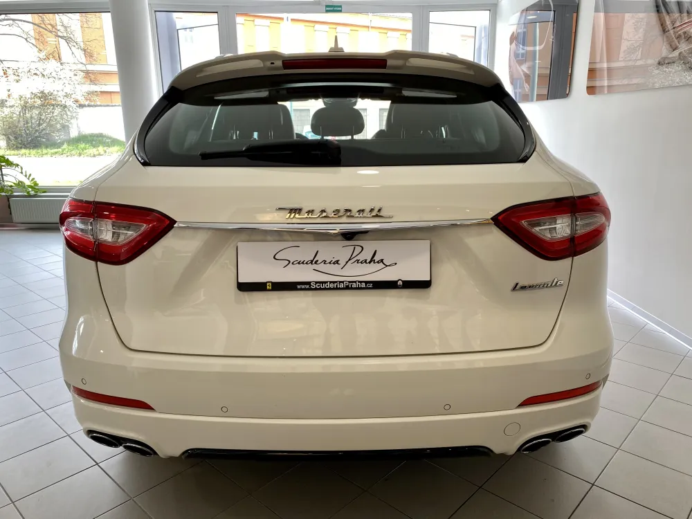 Maserati Levante foto 7