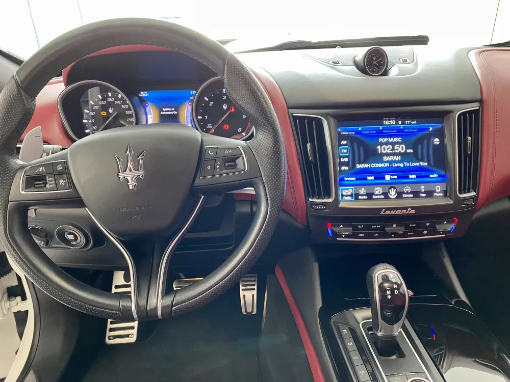 Maserati Levante foto 11