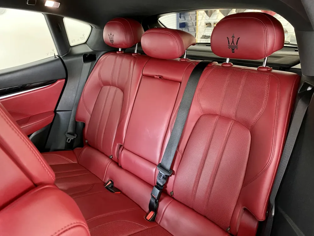 Maserati Levante foto 15