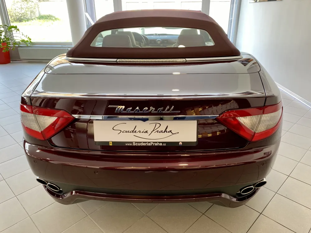 Maserati GranCabrio foto 6