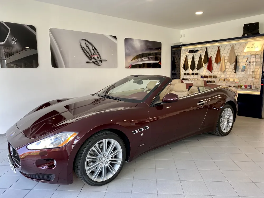 Maserati GranCabrio foto 8
