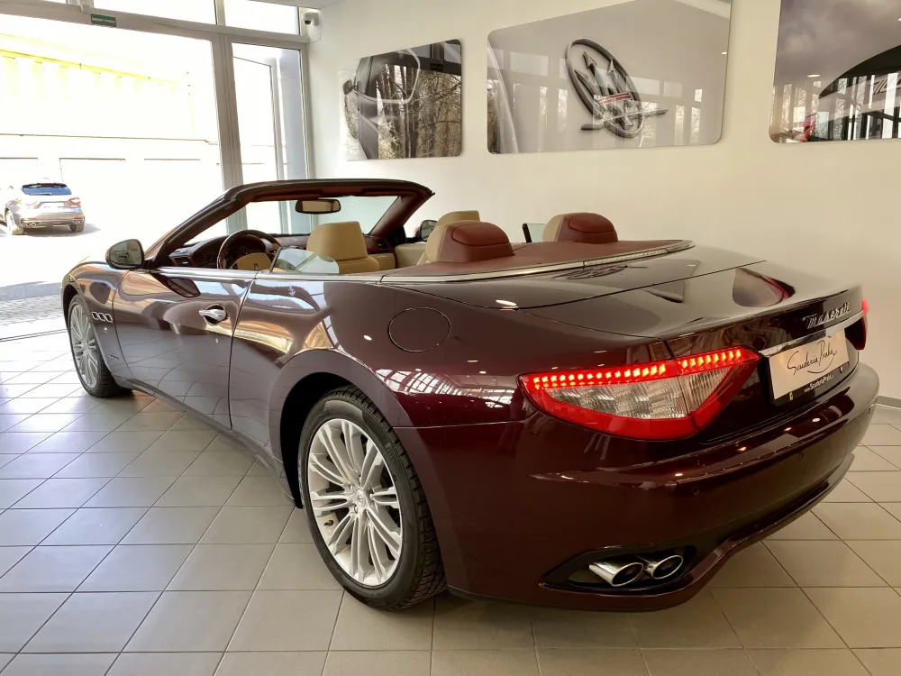 Maserati GranCabrio foto 10