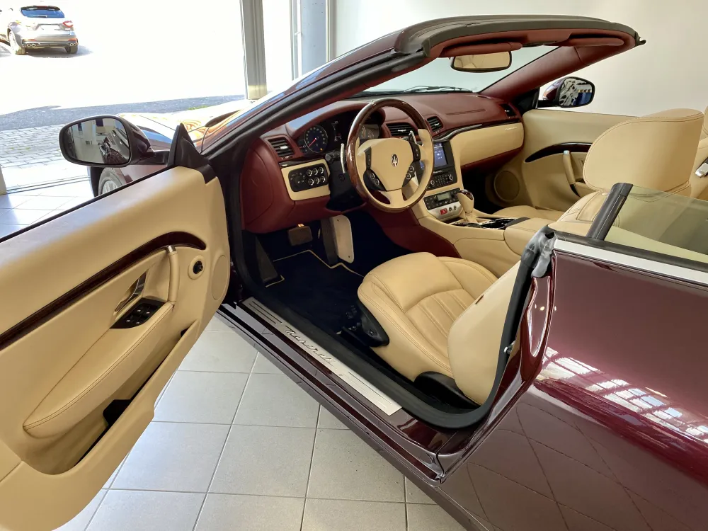 Maserati GranCabrio foto 12