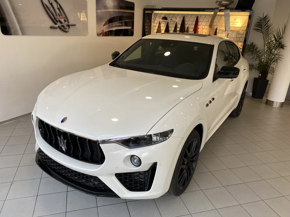 Maserati Levante foto 1