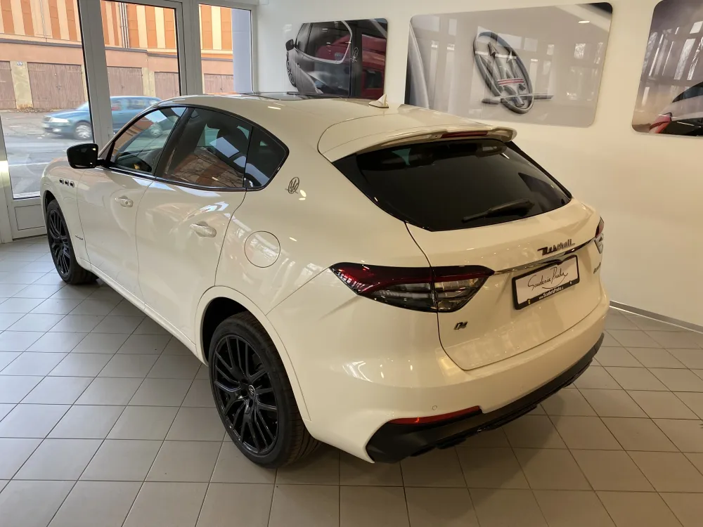 Maserati Levante foto 4