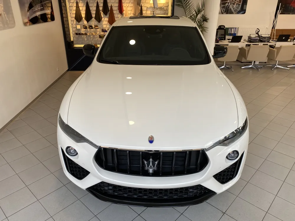 Maserati Levante foto 2