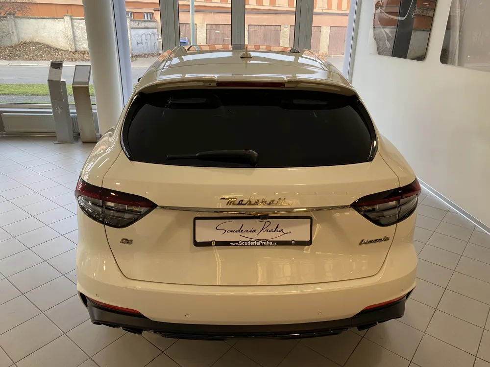 Maserati Levante foto 5