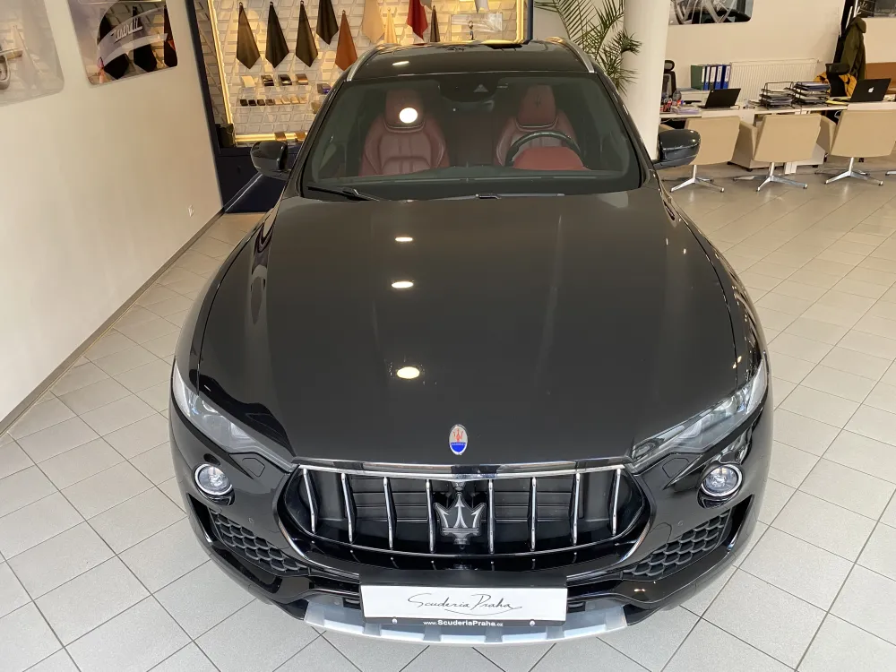 Maserati Levante foto 2