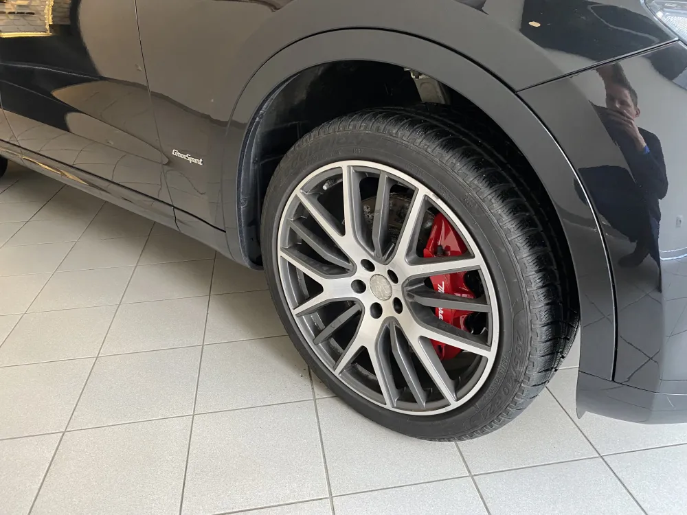Maserati Levante foto 7