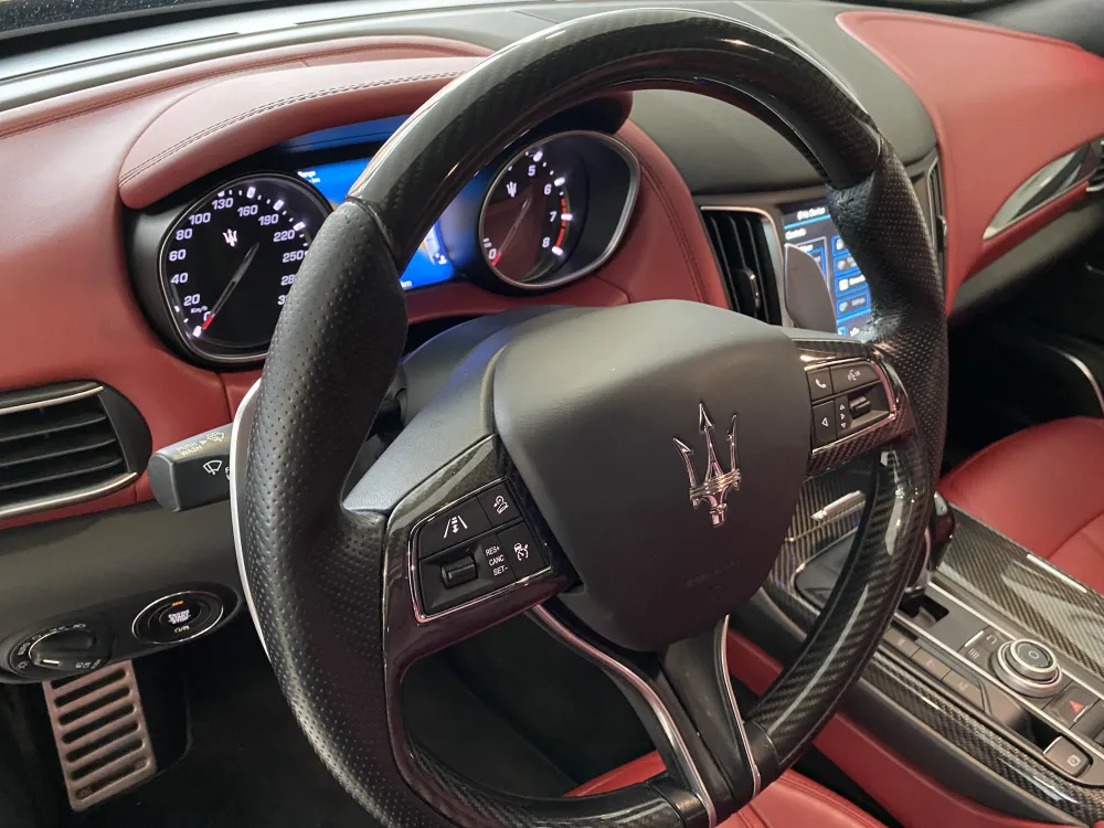 Maserati Levante foto 17