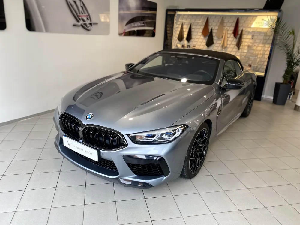 BMW M8 foto 1