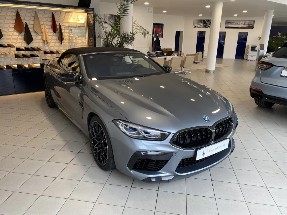 BMW M8 foto 3
