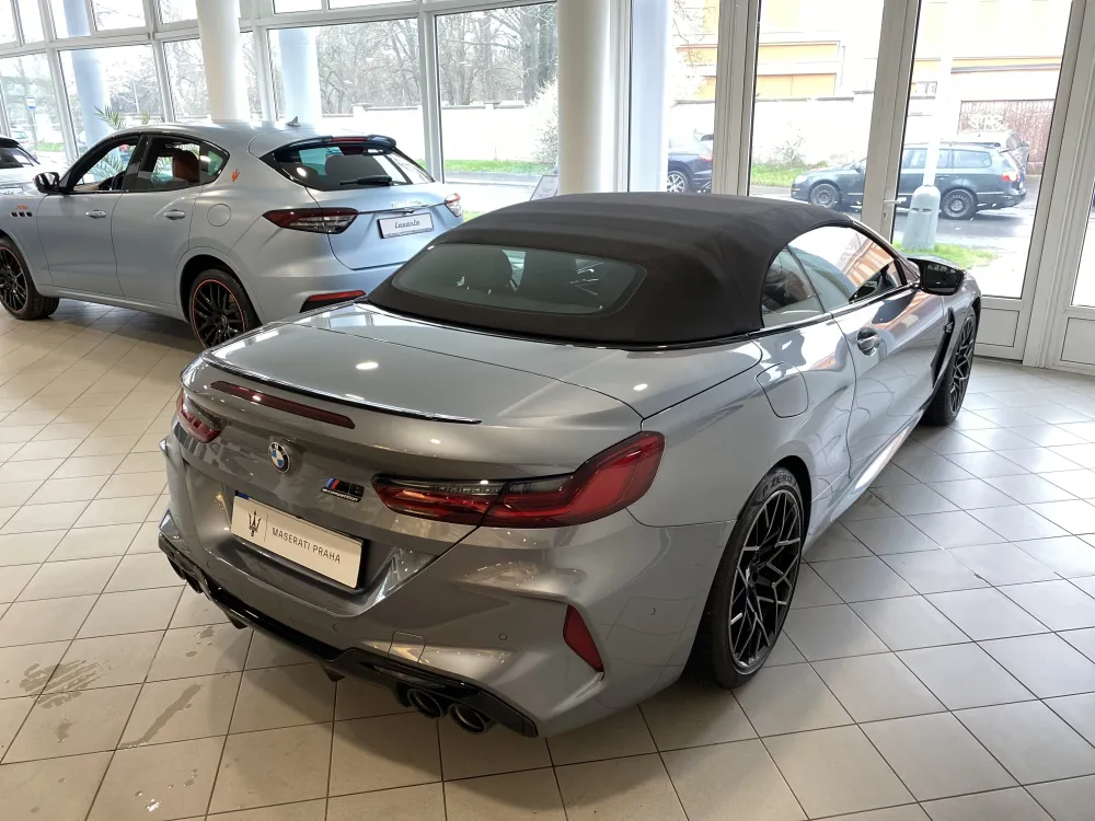 BMW M8 foto 6