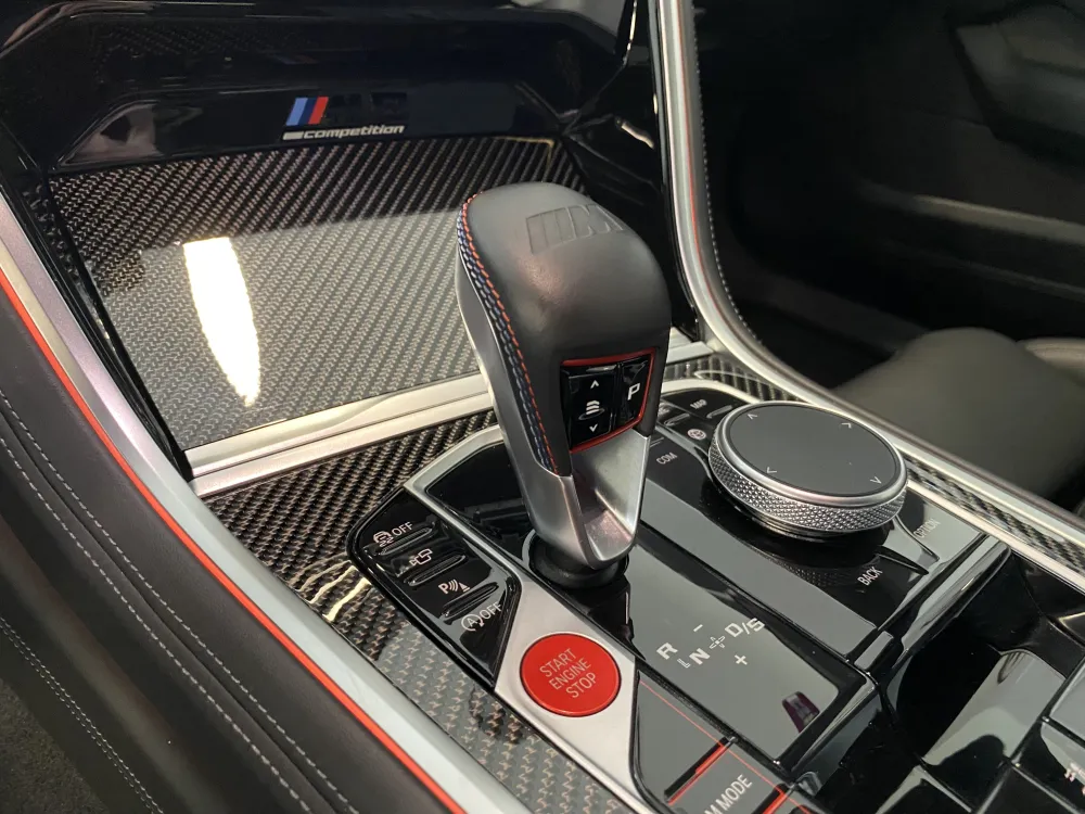 BMW M8 foto 22