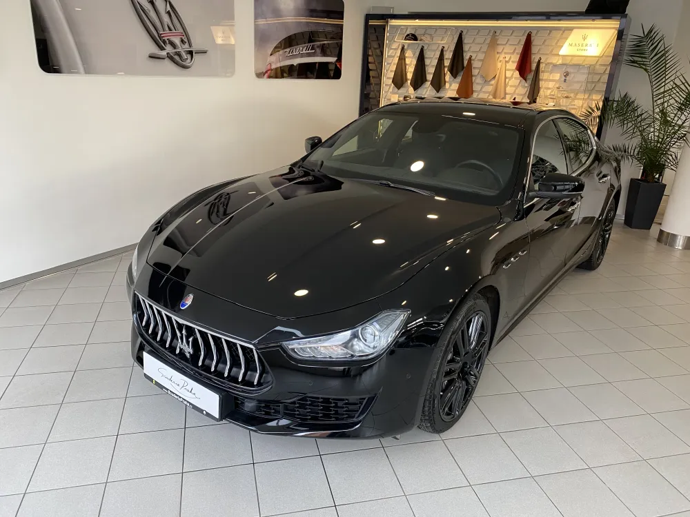 Maserati Ghibli foto 1