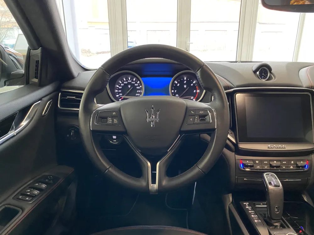 Maserati Ghibli foto 10