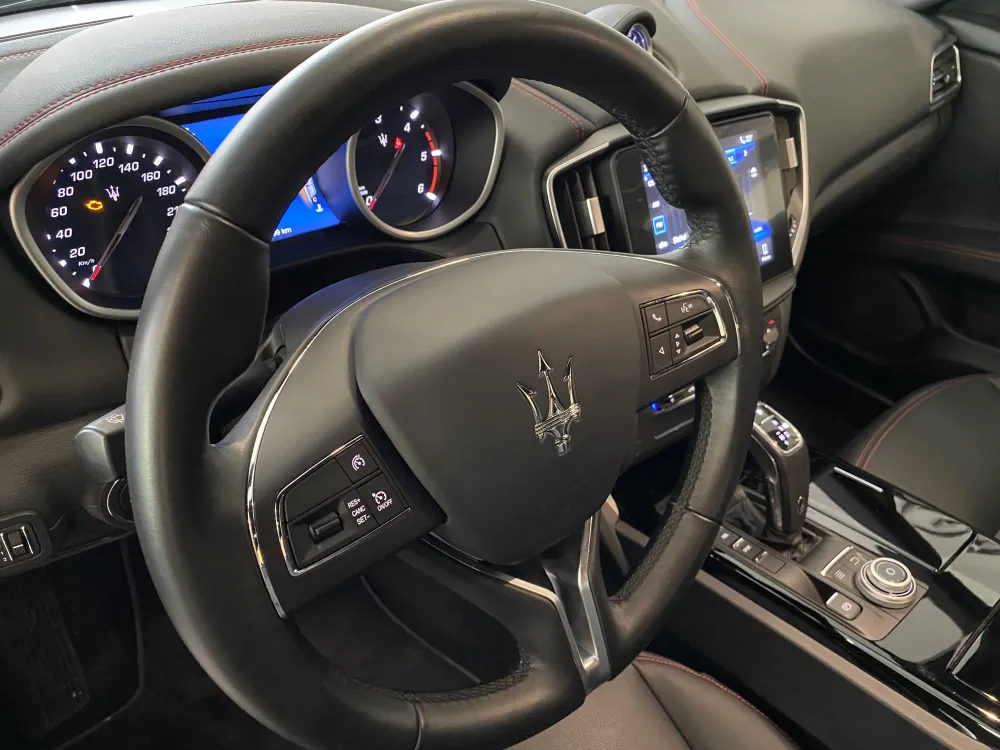 Maserati Ghibli foto 11