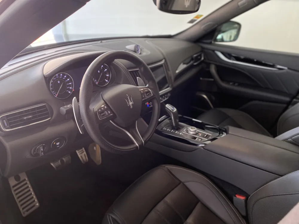 Maserati Levante foto 9