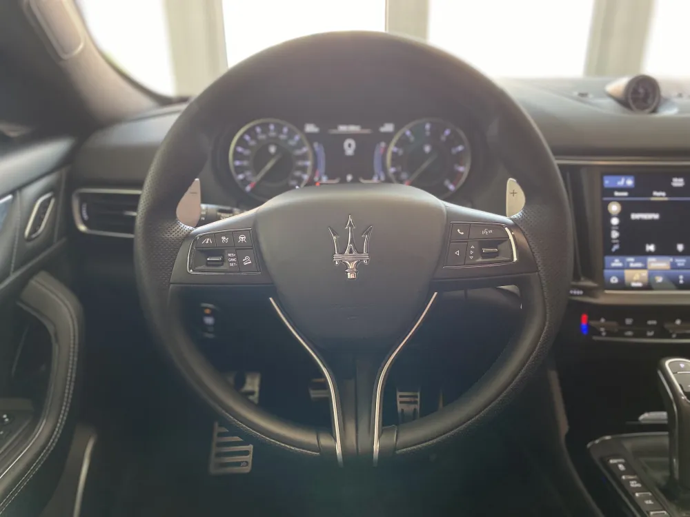 Maserati Levante foto 12