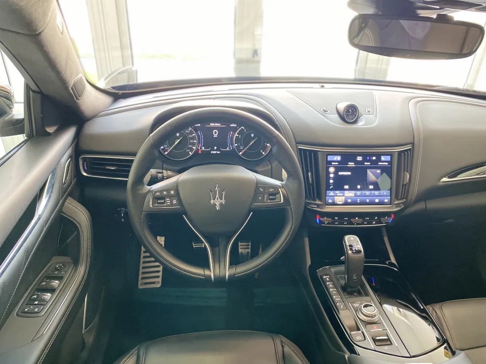Maserati Levante foto 11