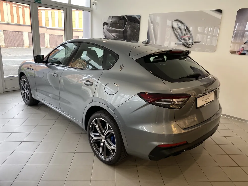 Maserati Levante foto 6