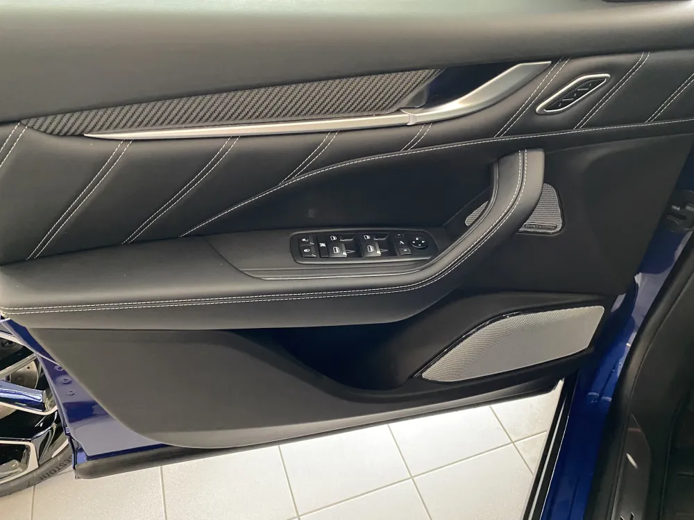 Maserati Levante foto 12